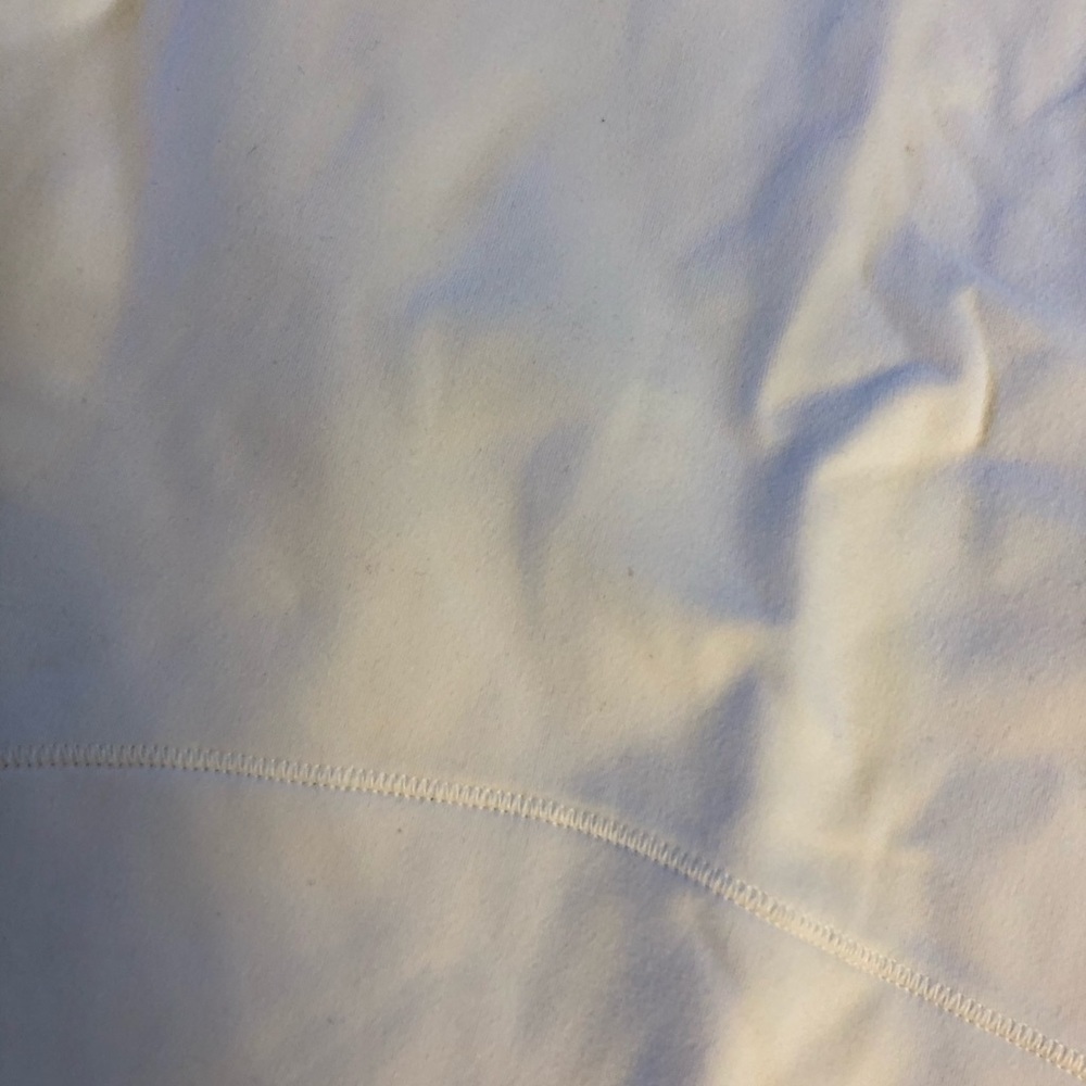 Lululemon - Picture 2 of 5